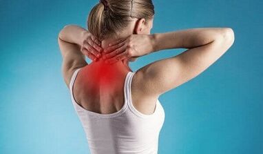 Ang pangunahing pagpapakita ng cervical osteochondrosis