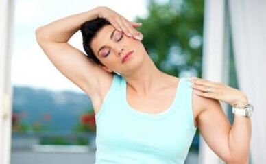 Head tilts - isang ehersisyo para sa osteochondrosis ng cervical spine